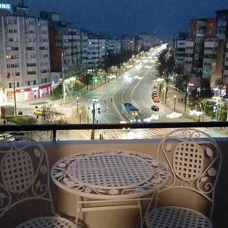 Hellen'S Ultracentral Apartament Buzău Eksteriør billede