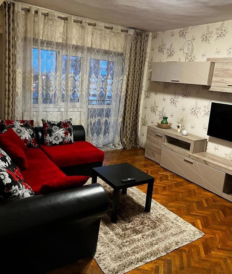 Hellen'S Ultracentral Apartament Buzău Eksteriør billede
