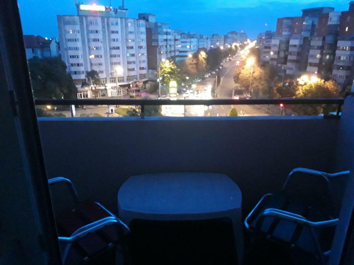 Hellen'S Ultracentral Apartament Buzău Eksteriør billede